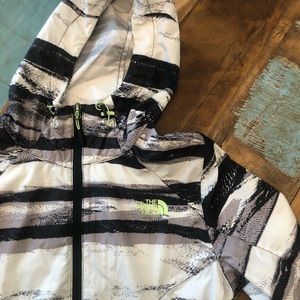 Lightweight North Face Windbreaker